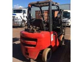 Nissan F2A25U, 2.5Ton (Lift 4.3m) Container Entry, LPG Forklift - picture0' - Click to enlarge