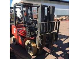 Nissan F2A25U, 2.5Ton (Lift 4.3m) Container Entry, LPG Forklift - picture2' - Click to enlarge