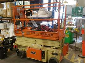 Scissor lift R6 2017 - picture2' - Click to enlarge