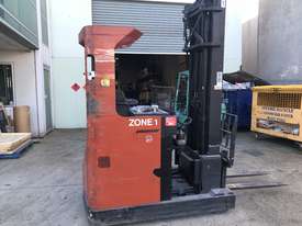 Flameproof Reach Truck Zone 1 - picture0' - Click to enlarge