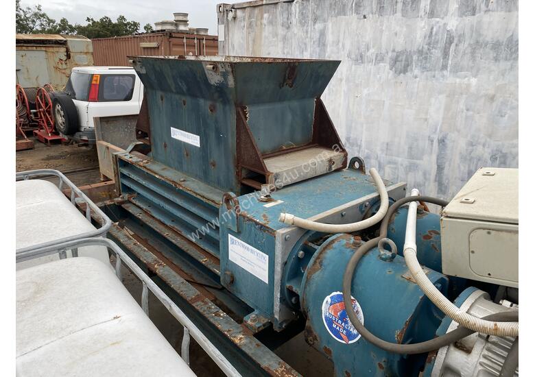 Used 2001 brentwood AZ50HD BRENTWOOD SHREDDER Shaft Shredder in