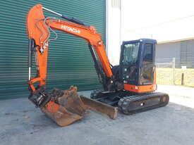 Hitachi ZX55 With Tilt Hitch - picture0' - Click to enlarge