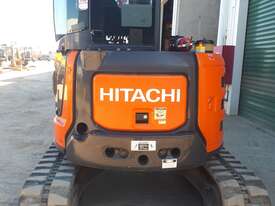 Hitachi ZX55 With Tilt Hitch - picture0' - Click to enlarge