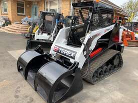 Skid steer loader - picture0' - Click to enlarge