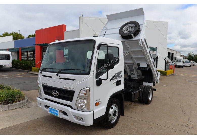 caption 2020 HYUNDAI MIGHTY EX4 Tipper Trucks