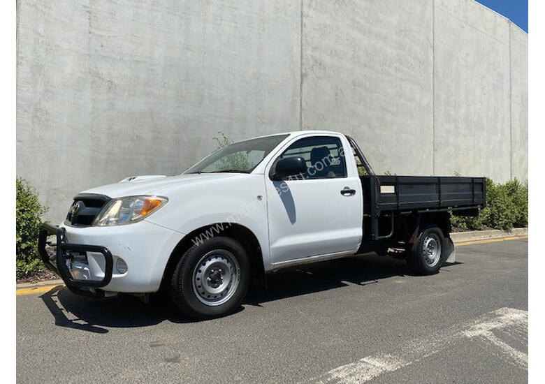 caption Toyota HILUX Utility Light Commercial