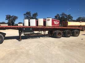 Trailer Flat Top 40ft Lead Tri SN916 1TFC153 - picture0' - Click to enlarge