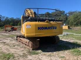 Komatsu PC300-8 Excavator - picture1' - Click to enlarge
