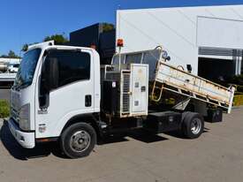 2011 ISUZU NPR 200 - Tipper Trucks - picture0' - Click to enlarge