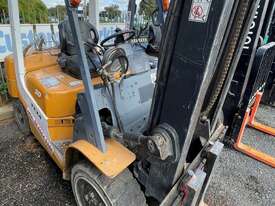 Used TCM 3.0TON Forklift For Sale - picture0' - Click to enlarge