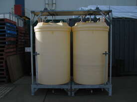 Twin HDPE Mixer Mixing Tanks - 1500L x 2 - picture0' - Click to enlarge