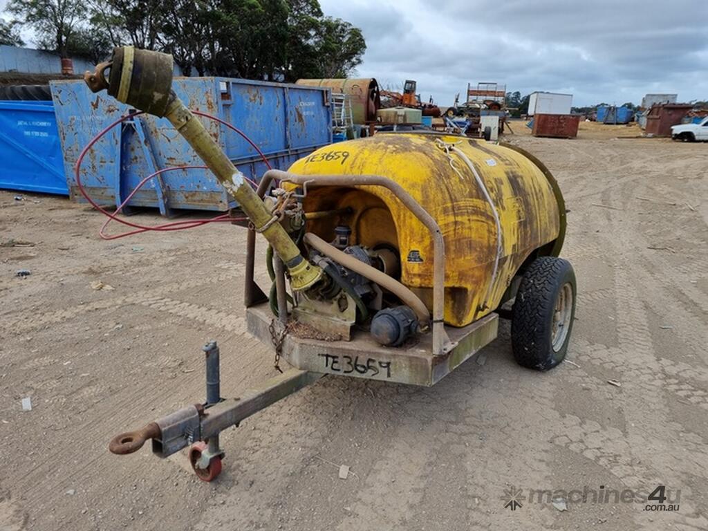 Used tornado Tornado Pumps - Vineyard Mister Vineyard Sprayer in ...