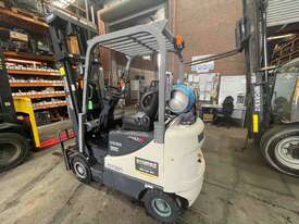 1.8 Tonne Crown Forklift For Sale - picture1' - Click to enlarge