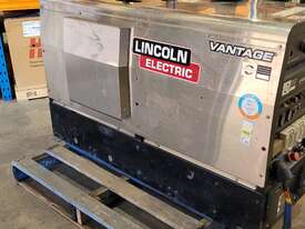 Secondhand Lincoln Vantage 400 Welder/Generator Diesel - picture0' - Click to enlarge