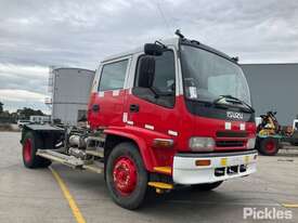 2001 Isuzu FTR800 - picture0' - Click to enlarge