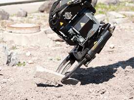 D-Lock Tiltrotator 24T - picture1' - Click to enlarge