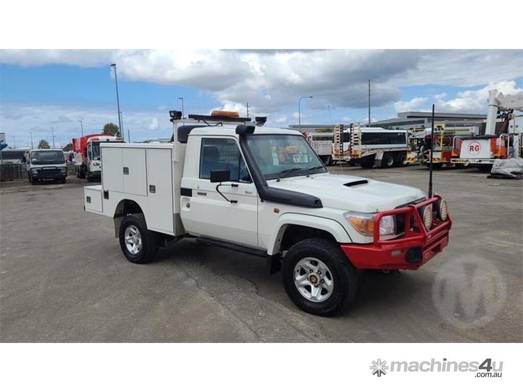 Buy Used Toyota Toyota Landcruiser LC70 78 Series Service Trucks in ...