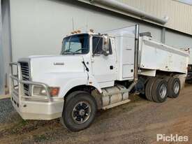 1992 Ford L9000 - picture0' - Click to enlarge