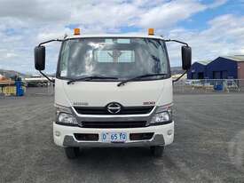 Hino 300 - picture0' - Click to enlarge