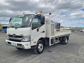 Hino 300 - picture1' - Click to enlarge