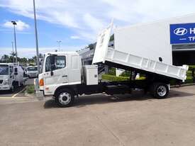 HINO FE - picture0' - Click to enlarge