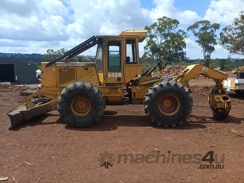 John Deere Skidder 