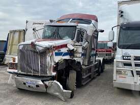 Kenworth T409SAR - picture2' - Click to enlarge