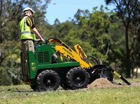 KANGA 6 SERIES PETROL MINI LOADER PW628   - picture2' - Click to enlarge