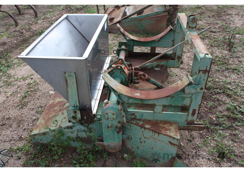 Used Not Specified Unknown Howard rotary bed former 1m Raised Bed