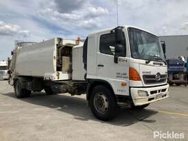 Hino 500 1728GH - picture0' - Click to enlarge