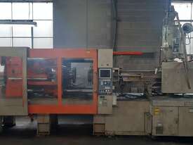 Plastic Moulding Machine - picture0' - Click to enlarge