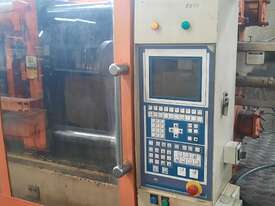 Plastic Moulding Machine - picture0' - Click to enlarge