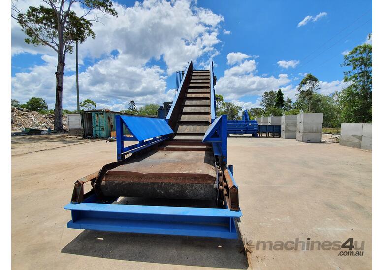 caption Gooseneck Chain Belt Conveyor