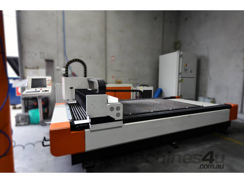 CNC 3015 2.0KW Fiber Laser cutting machine