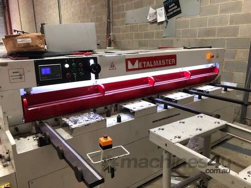 Metalmaster Guillotine 2.4m 4mm