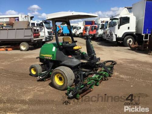 John Deere 3235C