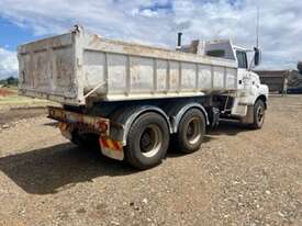 FORD L8000 tipper truck - picture2' - Click to enlarge