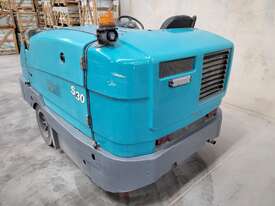 Tennant Sweeper S30 Industrial Rideon - picture1' - Click to enlarge