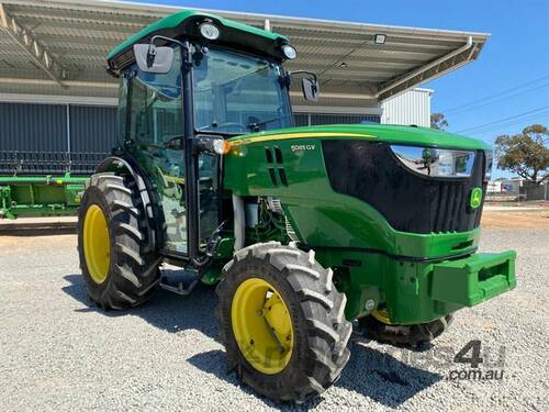 John Deere 5085GV MFWD