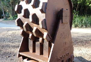 22-50 ton (100/90/80mm pin) Titan Excavator Compaction Wheel 22-50 ton (100/90/80mm pin) Titan Excavator Compaction Wheel