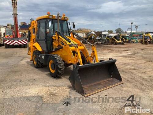 2010 JCB 2CX Backhoe/ Loader