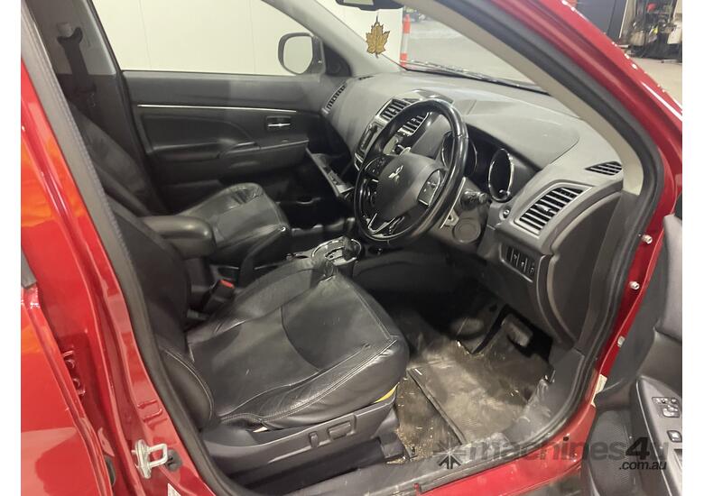 caption 2015 Mitsubishi ASX XLS SUV