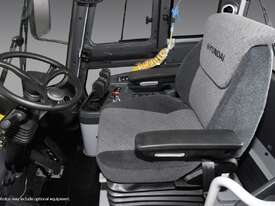 Hyundai Diesel Forklift 16-18T: Premium Model 160D-9L - picture0' - Click to enlarge
