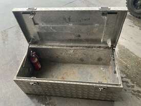 Aluminum Tool Box - picture1' - Click to enlarge