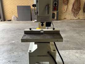 Used Xcalibur Router - picture0' - Click to enlarge