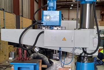 Romac 1600mm x 5MT Radial Arm drill
