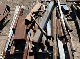 Pallet of Steel Offcuts/Scrap - picture0' - Click to enlarge