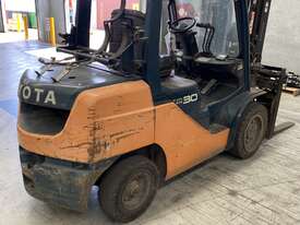 Toyota 2010 Toyota 32-8FG30 3tonne LPG forklift - picture0' - Click to enlarge