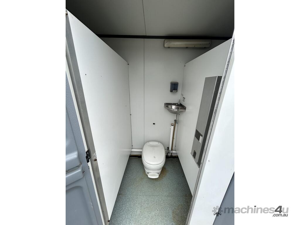 Used Not Specified Unknown 16 Door Toilet Block Portable Toilets in