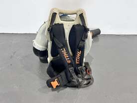 Stihl BR700 Backpack Blower - picture2' - Click to enlarge